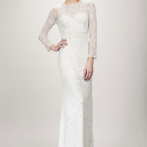 New Fitted Ivory Wedding Dress - Picture 3 of 11